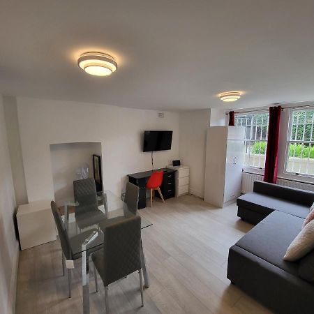Cosy Apartment By Clapham South Underground! London Eksteriør bilde
